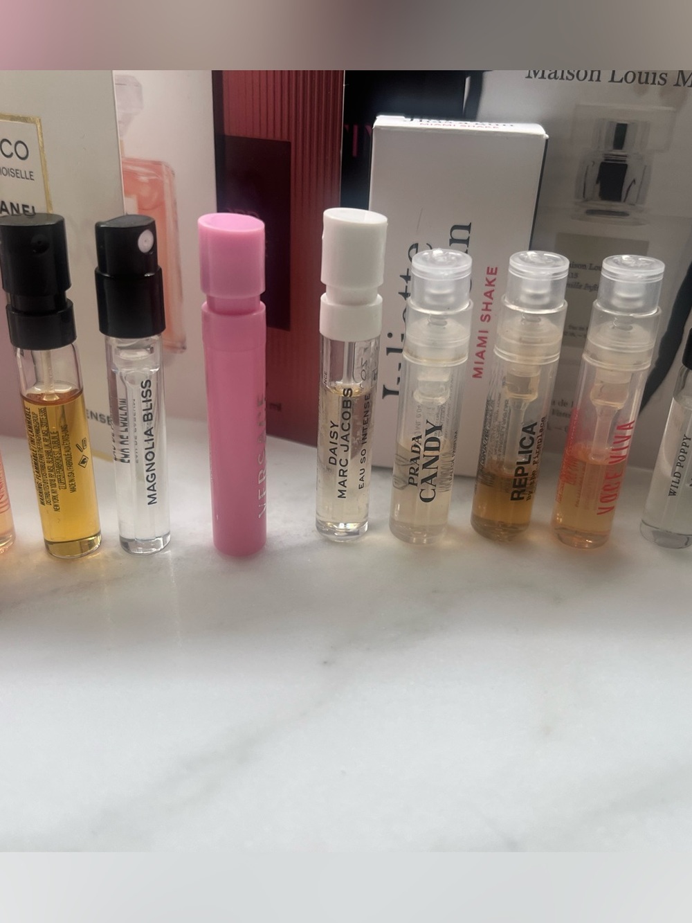 Perfume Sampler Bundle - Picture 3 of 5